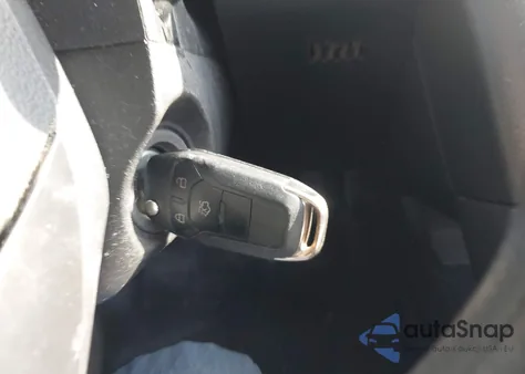 2014 Ford Fusion Se z USA, uszkodzony, nr VIN 3FA6P0H78ER136137